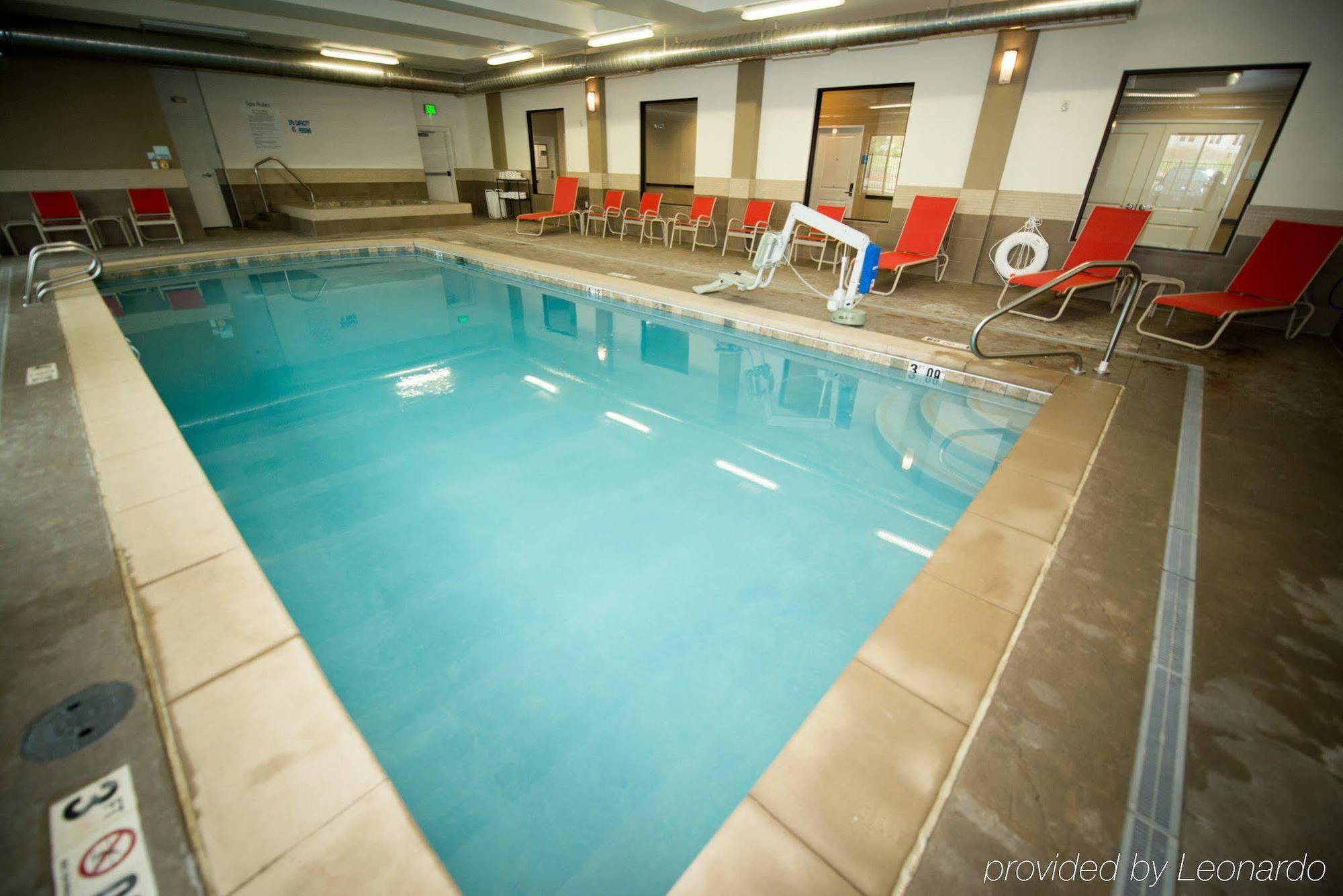 Holiday Inn Express & Suites Denver South - Castle Rock By Ihg Экстерьер фото